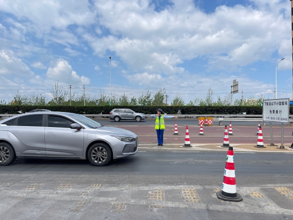 免费车辆通行 (3)